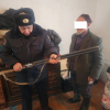 Ноокатта 2 жаран ок атуучу куралын милицияга тапшырды