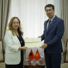 Медер Абакиров Албаниянын Элчиси Блерт Кадзадеждин ишеним грамоталарынын көчүрмөлөрүн кабыл алды