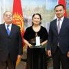 Роза Аманова Мажарстандын жогорку мамлекеттик сыйлыгы менен сыйланды