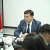 Улан Маматканов социалдык өнүгүүнүн учурдагы абалын талдоо жана мамлекеттик саясаттын артыкчылыктуу чараларын иштеп чыгуу боюнча кеңешме өткөрдү
