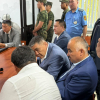 ВИДЕО - Ташиев сотто журналисттерге ооз ача албай, тарткылыгын туюп тунжурайт