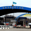 Казакстан чет өлкөлүктөр үчүн өлкөдөн чыгууга төлөм киргизет