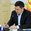 Садыр Жапаров юридикалык өкүлдөр жөнүндө мыйзамга кол койду
