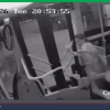 ВИДЕО - Бишкекте аял автобус айдоочусуна кол салып, эшикти сындырды