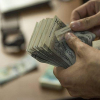 Кыргызстанда орточо айлык 53,7 миң сомго жетти