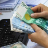 Айыл өкмөттөрү жана мэриялардын кызматкерлеринин айлыгы 50%га жогорулады