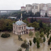 Стамбулда нөшөрлүү жаандан улам эки адам каза болду