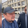 Сыймык Жапыкеев кыргыз тилинен экзаменди кайра тапшырууга келди