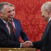 Мир ближе? О чем договорились Путин и посланник Трампа