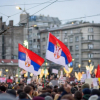 Сербияда митингчилер бийликчил телеканалды талкалап салышты