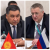 Данияр Амангельдиев жана Россия Өкмөтүнүн төрагасынын орун басары Алексей Оверчук Казан шаарында сүйлөшүүлөрдү өткөрүштү
