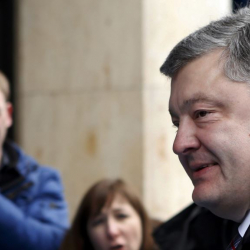 Порошенко АКШ бийлиги менен болгон сүйлөшүүлөргө канааттанганын билдирди