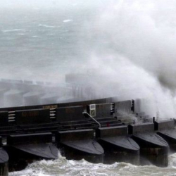 На Британские острова обрушился шторм "Дорис"