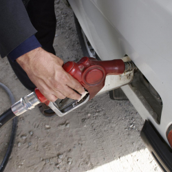 В столице Таджикистана заканчивается автомобильное топливо