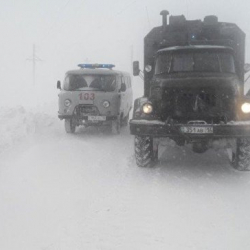 В Казахстане обнаружили место крушения вертолета, один человек погиб