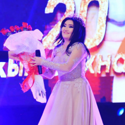 Уурдалган ырлар же плагиатор ырчылар: Кенже Дүйшееванын “Апакем” аттуу ыры грузин элине таандык