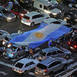 Профсоюзы вышли на акцию протеста в Аргентине против политики президента