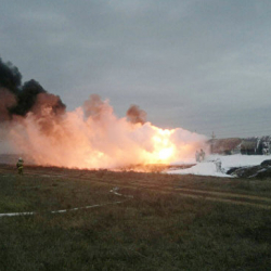 В Харьковской области горят емкости с мазутом и жидким газом