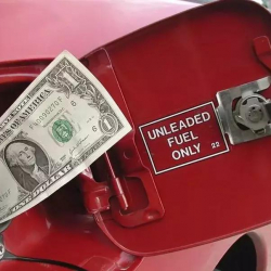 Бензин в Казахстане назвали одним из самых дорогих в мире