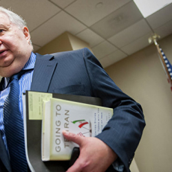 Американские дипломаты призвали оставить Кисляка в покое