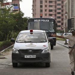 Полиция в Индии нашла нобелевский сертификат, украденный у Сатьярти