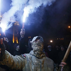 В Киеве проходит митинг в поддержку торговой блокады Донбасса