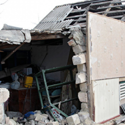 В Донецке два дома повреждены из-за ночного обстрела