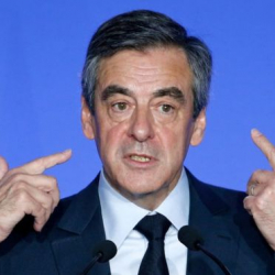 Против Фийона официально возбудили дело