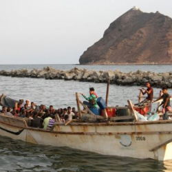 Неизвестный вертолет убил более 30 человек у берегов Йемена