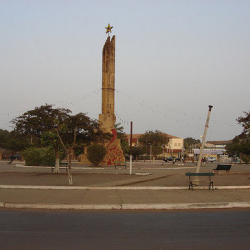 В Гвинее-Бисау тысячи протестующих требуют отставки президента