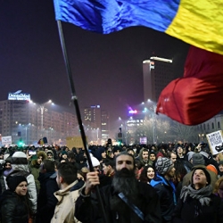 Румынский суд приговорил экс-министра туризма к 6 годам тюрьмы за коррупцию