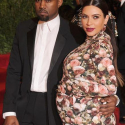 Ким Кардашьян үчүнчү наристелүү болот