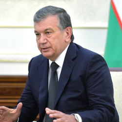 Өзбекстандын президенти жеке күзөтүн кенже күйөө баласына тапшырды