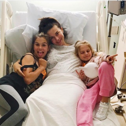 Сүрөт - Анна Седокова үчүнчү ирет эне болду