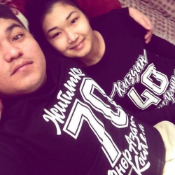 Сүрөт - Тамашоучу” Эмил Эсеналиев уулун коомчулукка көрсөттү