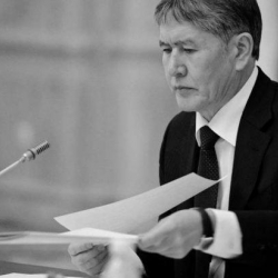 Окуяны Президент өзү көрбөй калса, алар дале көрүнгөнгө жалдырап жүрмөк экен да…