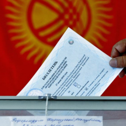 Президенттик шайлоо 15-октябрда өтүп, президенттикке талапкерлер 2 млн сомго күрөө коебу?