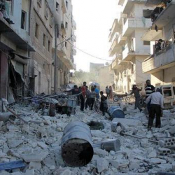 В результате нападения военных самолетов в Хомсе погиб 1 человек