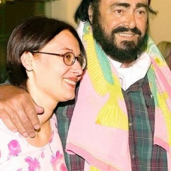 Лучано Павароттинин аялы Николетта Мантовани Кыргызстанга келди