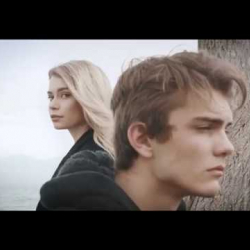 Алмазбек Атамбаев признался в любви в своей очередной песне (Видео)