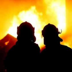 В Китае возник пожар на нефтехимическом производстве