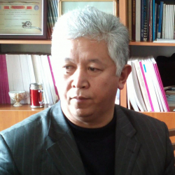 Кыяс Молдокасымов: "Ормон хан кайра тирилип Сагынбайдын "Манасын" угуп, батасын бергенби?...Бир аз ойлонуп анан жазгылачы бар болгурлар!"