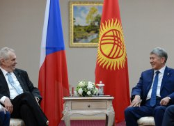 Алмазбек Атамбаев Чехиянын президенти Милош Земан менен жолугушту