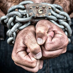 Издөөдө жүргөн үч тажик кармалды