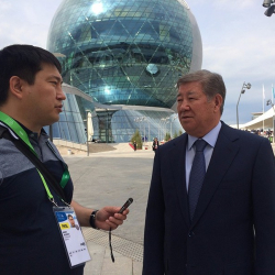 Ахметжан Есимов ответил Алмазбеку Атамбаеву