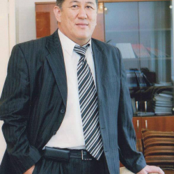  Чолпонбек Абыкеев:"Экономика бүгүн начар болсо эртең оңолот. Руханий жакырланууну оңош кыйын"