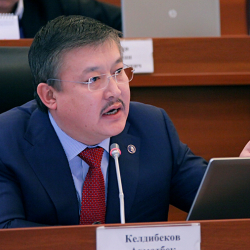 Ахматбек Келдибеков: "Президенттикке мындан ары да ат салыша берем" 