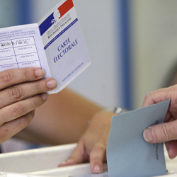 Явка на выборах во Франции к 18.00 мск составила 35,33%