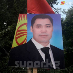 ТҮЗ ЭФИР: Соттун катчысына жактоочулар тарабынан ишеним көрсөтпөө өтүнүчүн канаатандырган жок