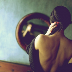 Жайна: Жаштыгым жаңылыштык менен башталды,..Кантсем экен?